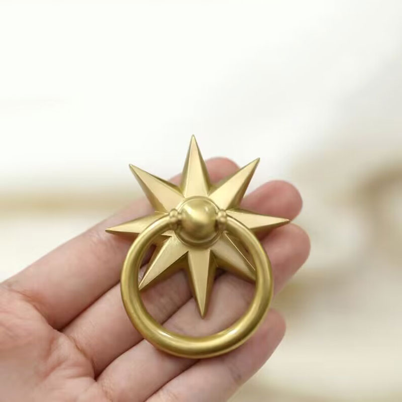 Furniture Hardware Drop Pulls - キッチン食器棚,ワードローブ,クローゼット,クローゼット,引き出し,家具のハードウェア用の真ちゅう製ドロップリング