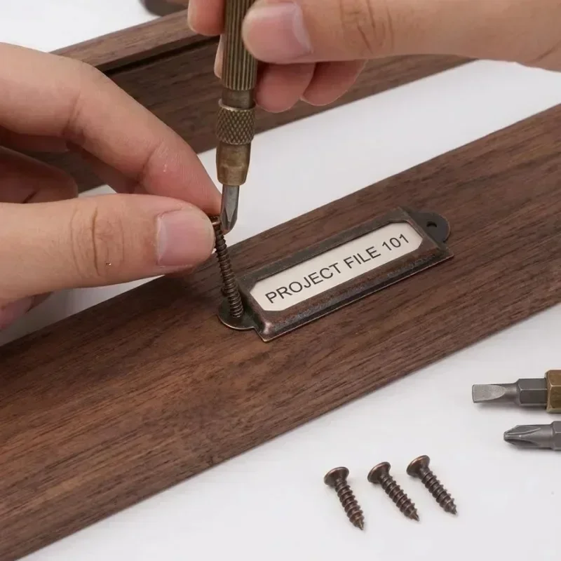 金属製のアンティーク調ラベルプルハンドルフレーム。キャビネッ - Furniture Hardware Names のレビューと価格