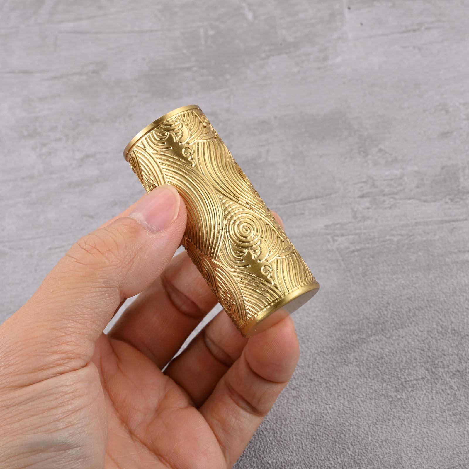 ヴィンテージ真鍮製家具脚カバー ゴールドシリンダーキャビネッ - Cabinet Hinge Overlay のレビューと価格